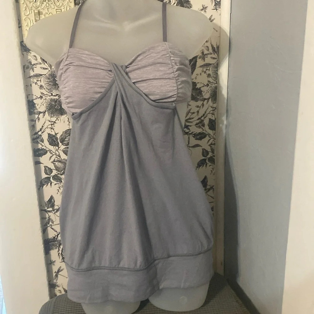 Lululemon tank top - Picture 2 of 4